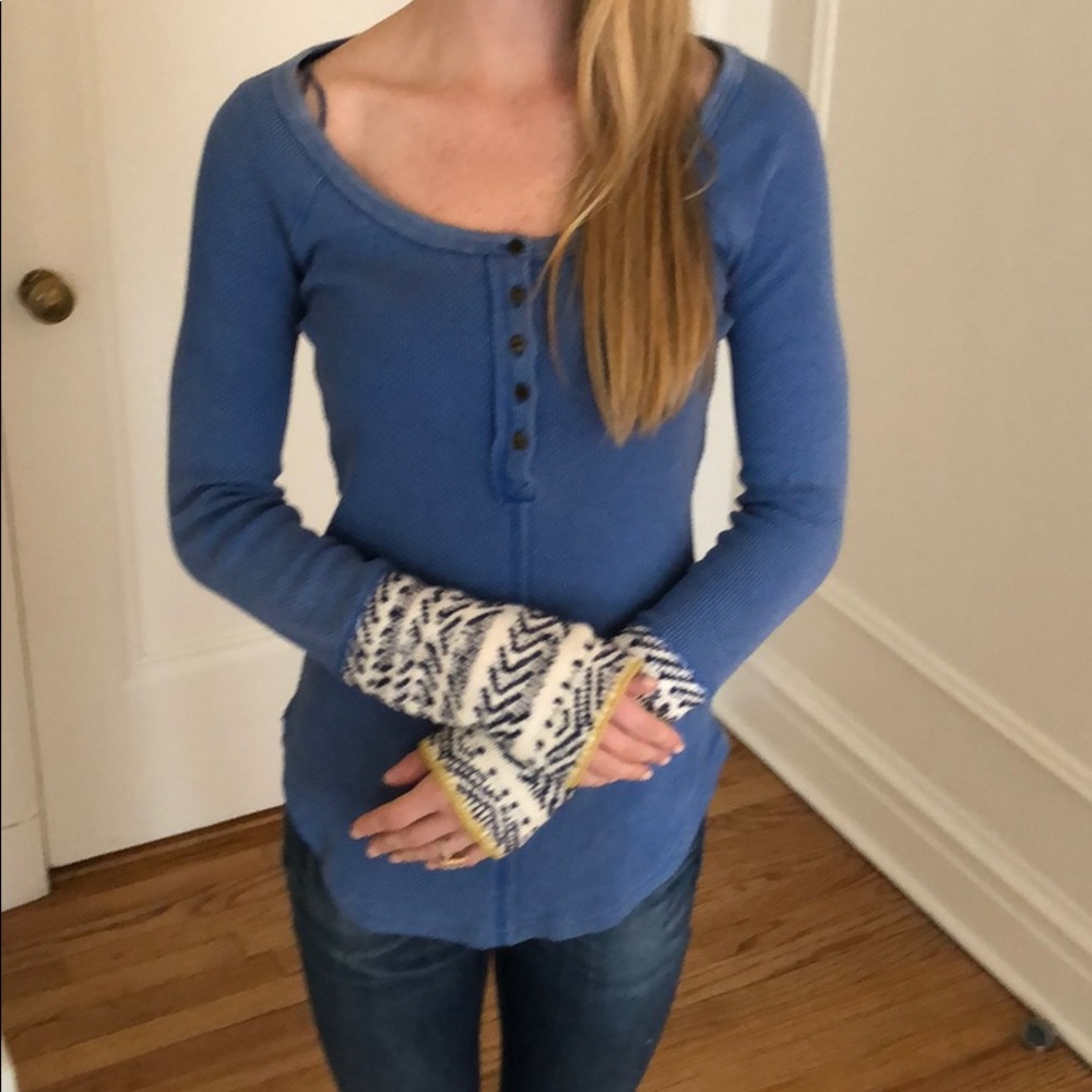 Free People blue long knit top